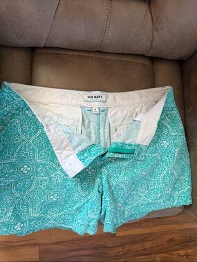 Old Navy Turquoise Floral-Patterned Women's Bermuda Shorts